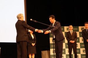 212c6c33-6587-42cc-a902-f39dd05a40e1